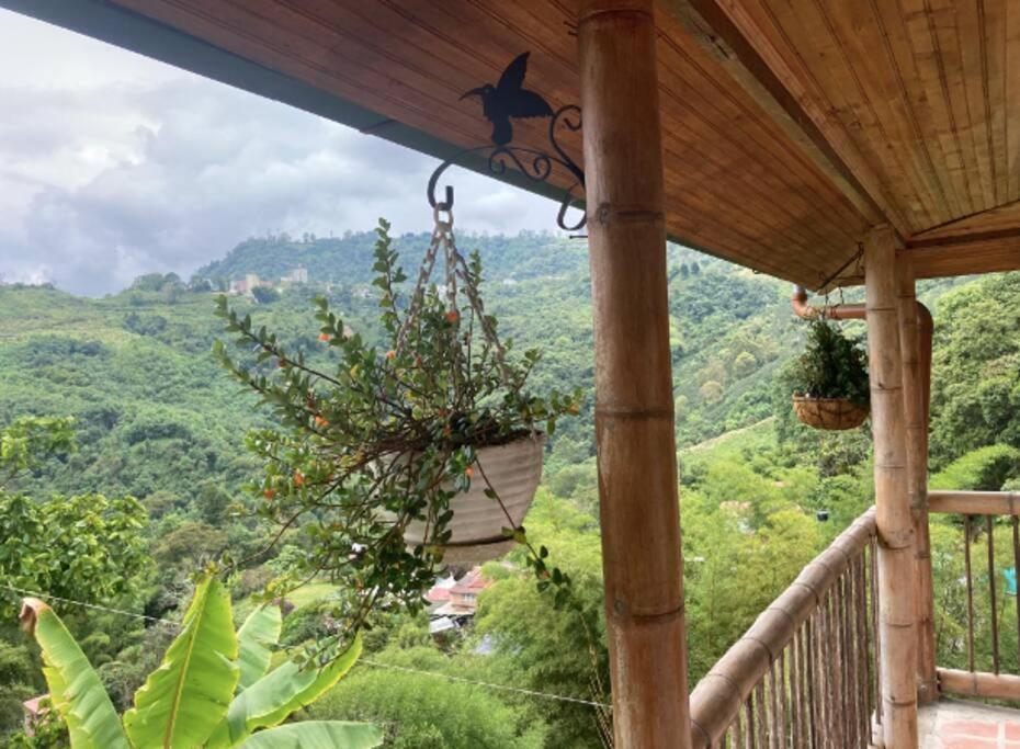 Mirador De Los Vientos Villa Manizales Bagian luar foto